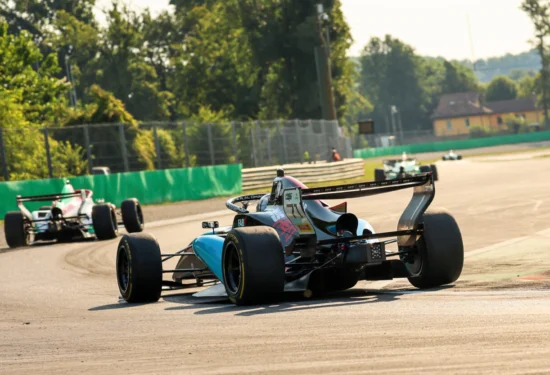Formula Regional | Monza 2026, Gara 2: Rashid Al Dhaheri vince nel caos