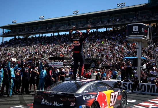 NASCAR | Cup Series, Sonoma 2026: Shane van Gisbergen completa un weekend perfetto con una vittoria