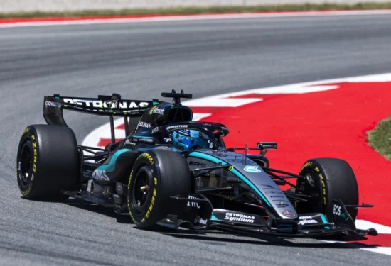 F1 | GP Barcellona 2026, qualifiche: Russell ritrova la pole davanti a Hamilton, Antonelli 3°, Leclerc a muro in Q3