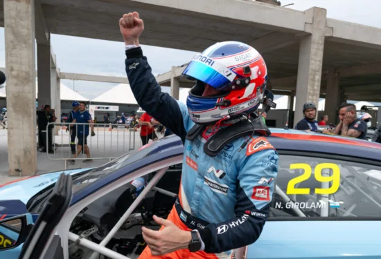 TCR South America | Cuiabá 2026, Gara 1: Girolami vince davanti ai Pernía. Leonel trionfa nella serie spagnola