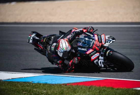 MotoGP | GP Olanda 2026, Practice: Marco Bezzecchi ancora in testa. Brutto incidente per Álex Márquez