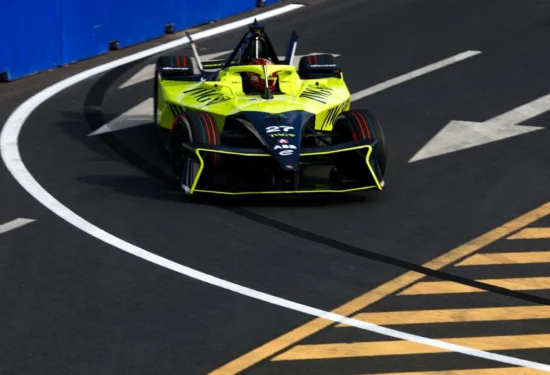 Formula E | Sanya ePrix 2026: Jake Dennis firma la pole position