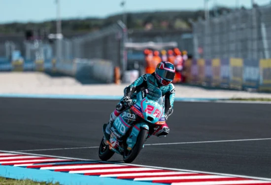 Moto3 | GP Ungheria 2026: Máximo Quiles vince una gara terminata con bandiera rossa