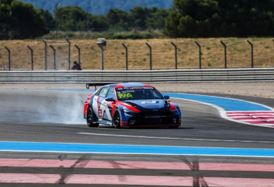 TCR World Tour | Le Castellet, Qualifiche: Azcona resiste ad Ehrlacher e ottiene la seconda pole del 2026