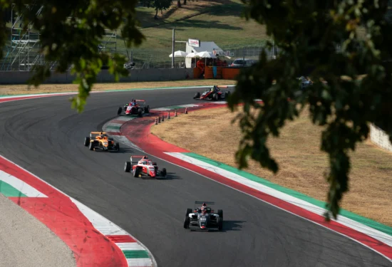 F4 Italia | Mugello #1 2026: Ary Bansal vince in rimonta Gara 2. Consani e Weiss fuori dai punti!