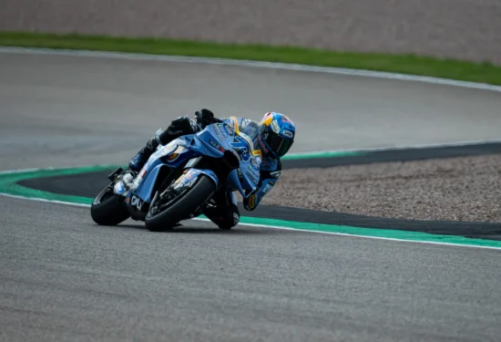 MotoGP | GP Germania 2026, FP2: Alex Marquez davanti a tutti. Ben 18 piloti in un secondo!
