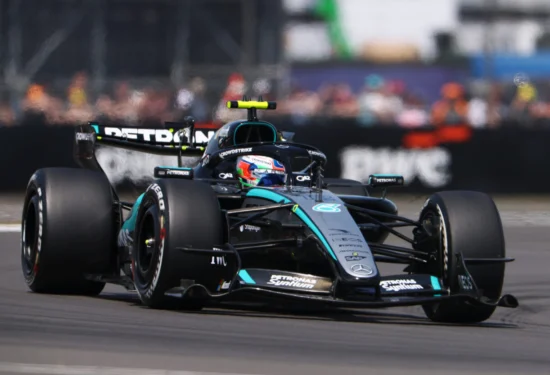 F1 | GP Gran Bretagna 2026, è una Mario Kart Sprint: Kimi Antonelli vince su Hamilton e Norris. Tra i funghetti la spunta Russell, quarto su Leclerc
