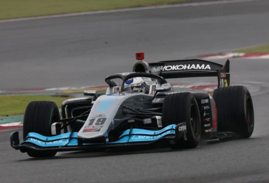 Super Formula | Fuji #1 2026: Zak O’Sullivan firma una sorprendente pole position nelle Qualifiche 1