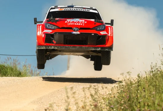 WRC | Rally Estonia 2026, PS4/7: Pajari chiude un venerdì perfetto: en plein di scratch, Solberg insegue. Ritiro per Katsuta