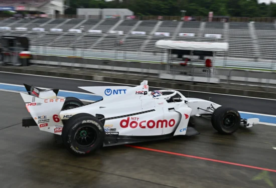 Super Formula | Fuji #1 2026: Kakunoshin Ohta svetta sotto la pioggia nelle prove libere