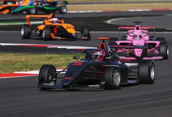 F1 Academy | GP Gran Bretagna 2026, Gara 1: Felbermayr vince davanti a Gademan e Lloyd