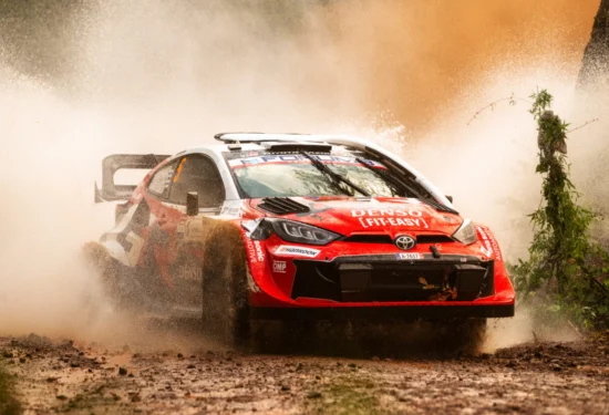 WRC | Rally del Paraguay 2026, PS9/12: Pajari prima rischia poi allunga! Fourmaux mette pressione ad Evans. Una tempesta notturna devasta il Service Park