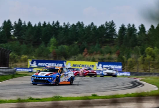 TCR China | Ordos 2026: Lynk & Co ancora invincibile. Jason Zhang vince Gara 1, Yan Chuang trionfa in una caotica Gara 2