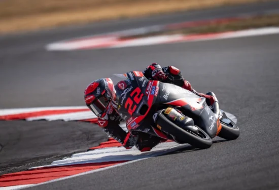 Moto3 | GP Gran Bretagna 2026, gara: Almansa torna al successo, Uriarte spreca