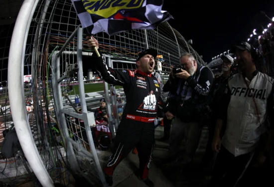 NASCAR | Truck Series, Charlotte #2 2026: Riggs batte Honeycutt e riapre il campionato