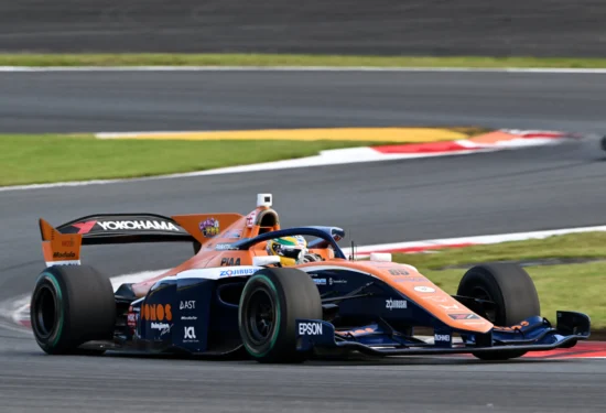 Super Formula | Fuji #2 2026: magia di Igor Fraga, sua la pole per il Round 9 davanti a Kakunoshin Ohta