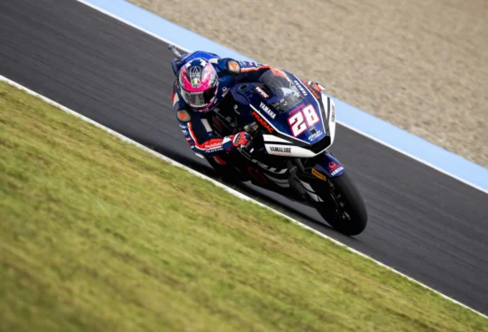 Moto2 | GP Indonesia 2026, FP1: Izan Guevara precede Álex Escrig e Manuel González