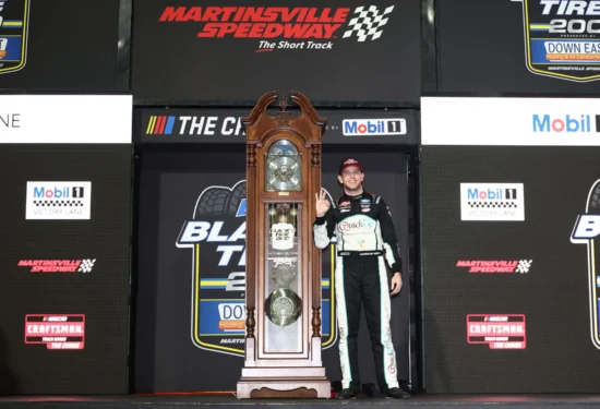 NASCAR | Truck Series, Martinsville #2 2026: niente ordini di scuderia in casa FRM, Chander Smith “toglie” una preziosa vittoria a Riggs