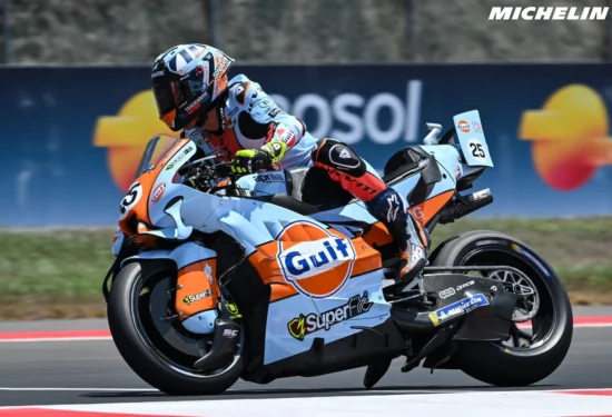 MotoGP | GP Indonesia 2026, Practice: giro record di Raúl Fernández e tripletta Aprilia. Bagnaia in Q2