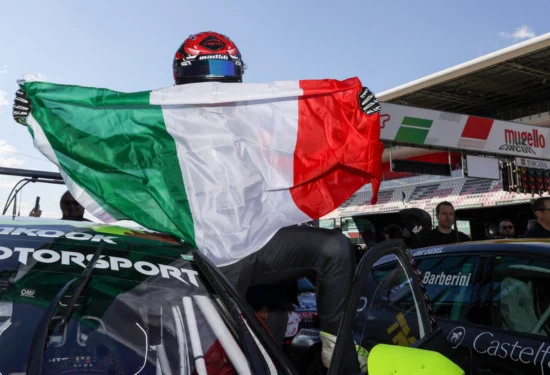 TCR Italy | Mugello #2 2026, Gara 1: Michele Imberti è il nuovo campione italiano. 2° davanti a Cosimo Barberini, alla prima vittoria assoluta